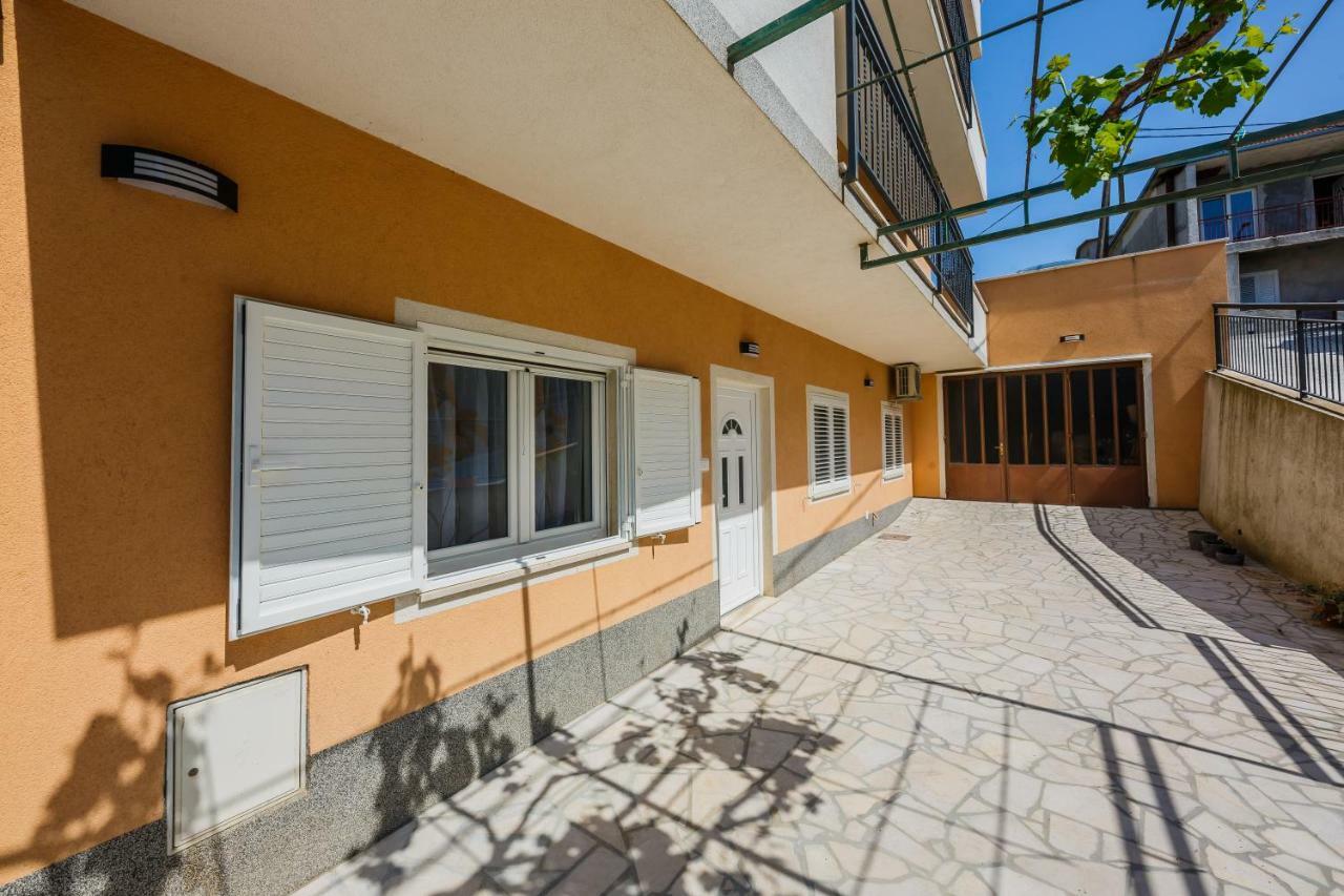 Apartments Selak Split Exterior photo